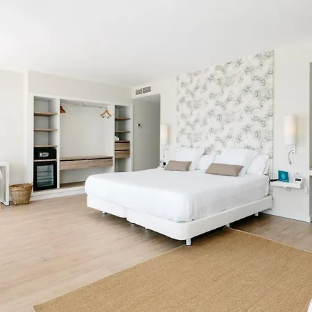 Aluasoul Ibiza - Adults Only Hotel Es Canar  Room photo