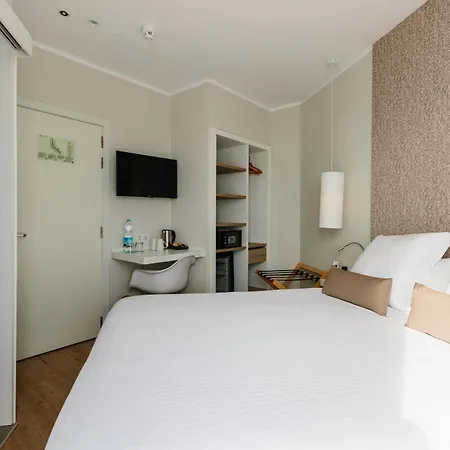 Aluasoul Ibiza - Adults Only Hotel Es Canar  Room photo
